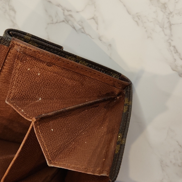 Authentic Louis Vuitton Monogram Wallet - Picture 11 of 16